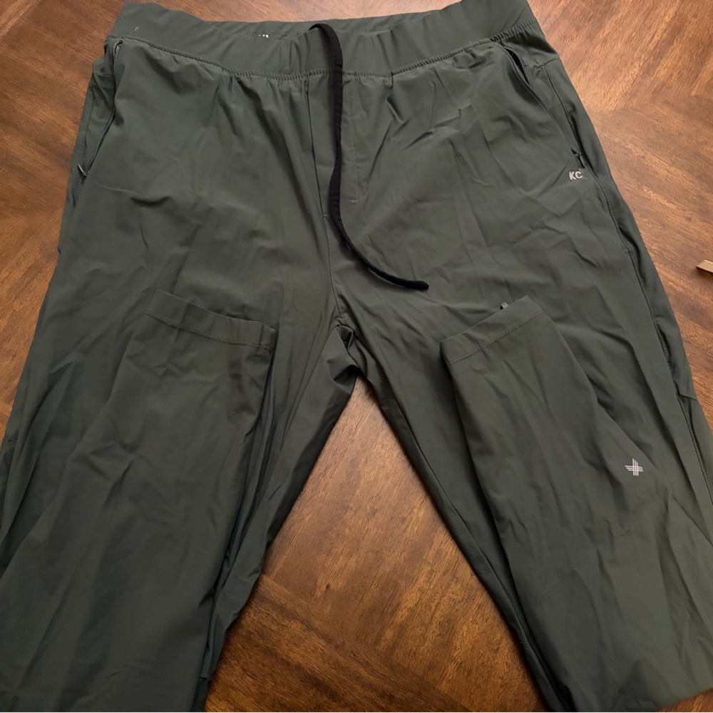 adidas Men's Green Pants